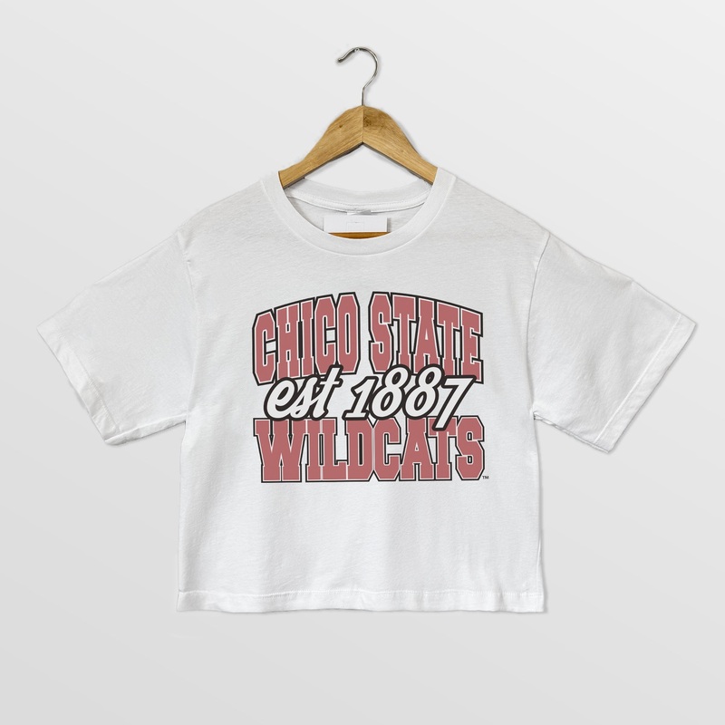 CHICO STATE WILDCATS DEEP ROOTS BOXY FIT WOMEN’S CROPPED TEE