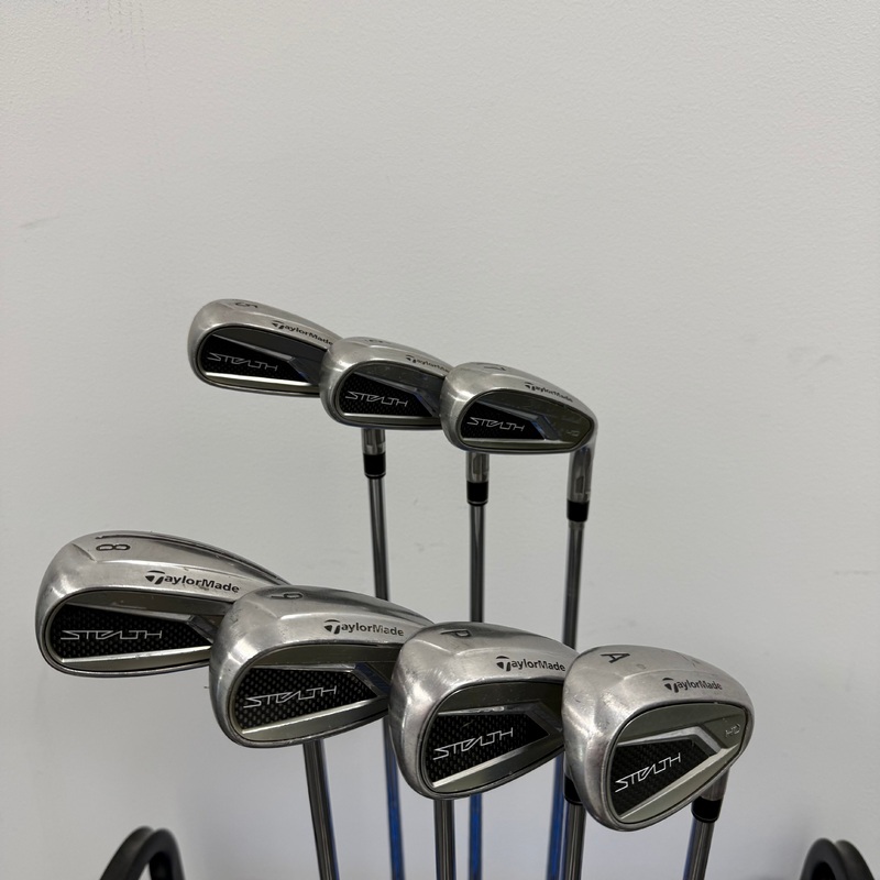 TaylorMade Stealth HD Iron Set 5-PW, AW Steel Shaft Regular Flex Right Hand – Good