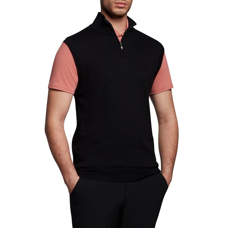 Lyle & Scott Tonal Eagle Knitted Vest – Jet Black