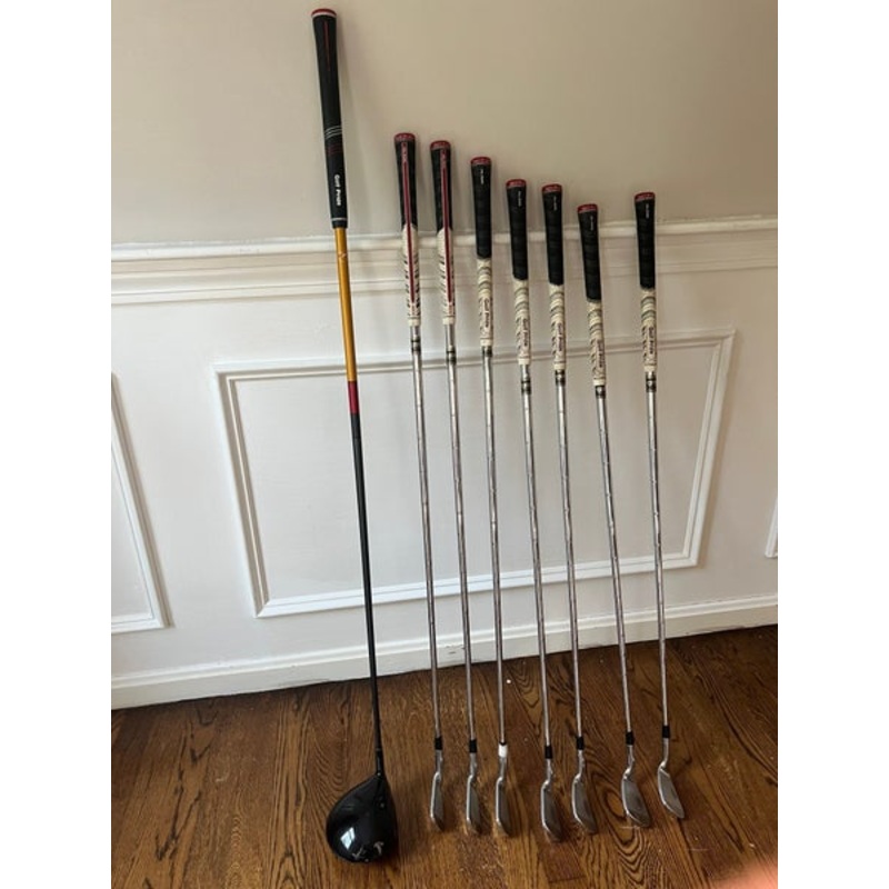 Titleist 695 MB Forged Right Handed Iron Set Stiff Flex Steel Shaft (Used)