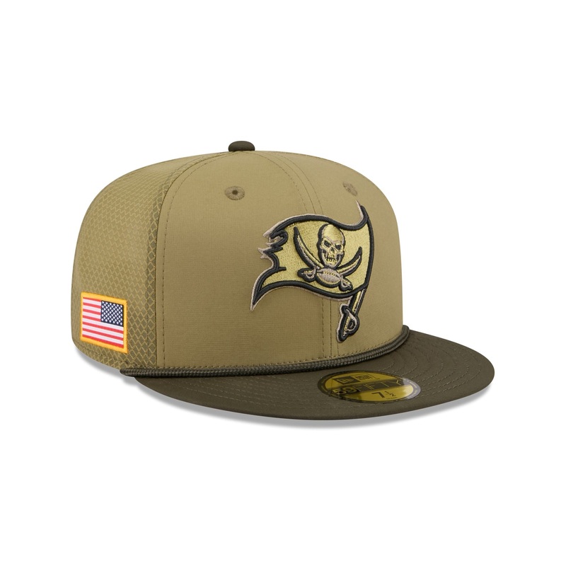 Tampa Bay Buccaneers 2025 Salute to Service 59FIFTY Fitted Hat