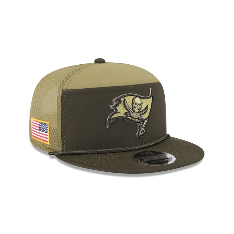 Tampa Bay Buccaneers 2025 Salute to Service Split Panel 9FIFTY Trucker Hat