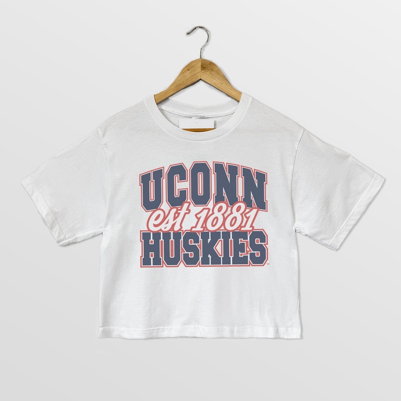 UCONN HUSKIES DEEP ROOTS BOXY FIT WOMEN’S CROPPED TEE