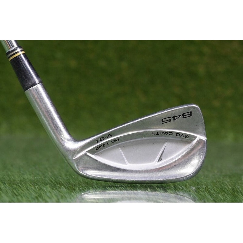 TOMMY ARMOUR 845 V-31 4 IRON W/ TRI-GOLD REGULAR FLEX SHAFT